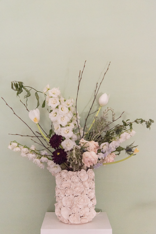 Fleurs White Vase